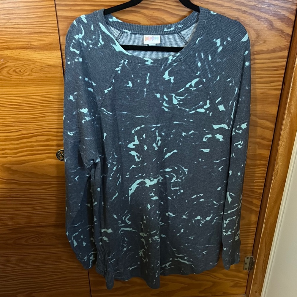 LuLaRoe Gray and Mint Long Sleeve Tee